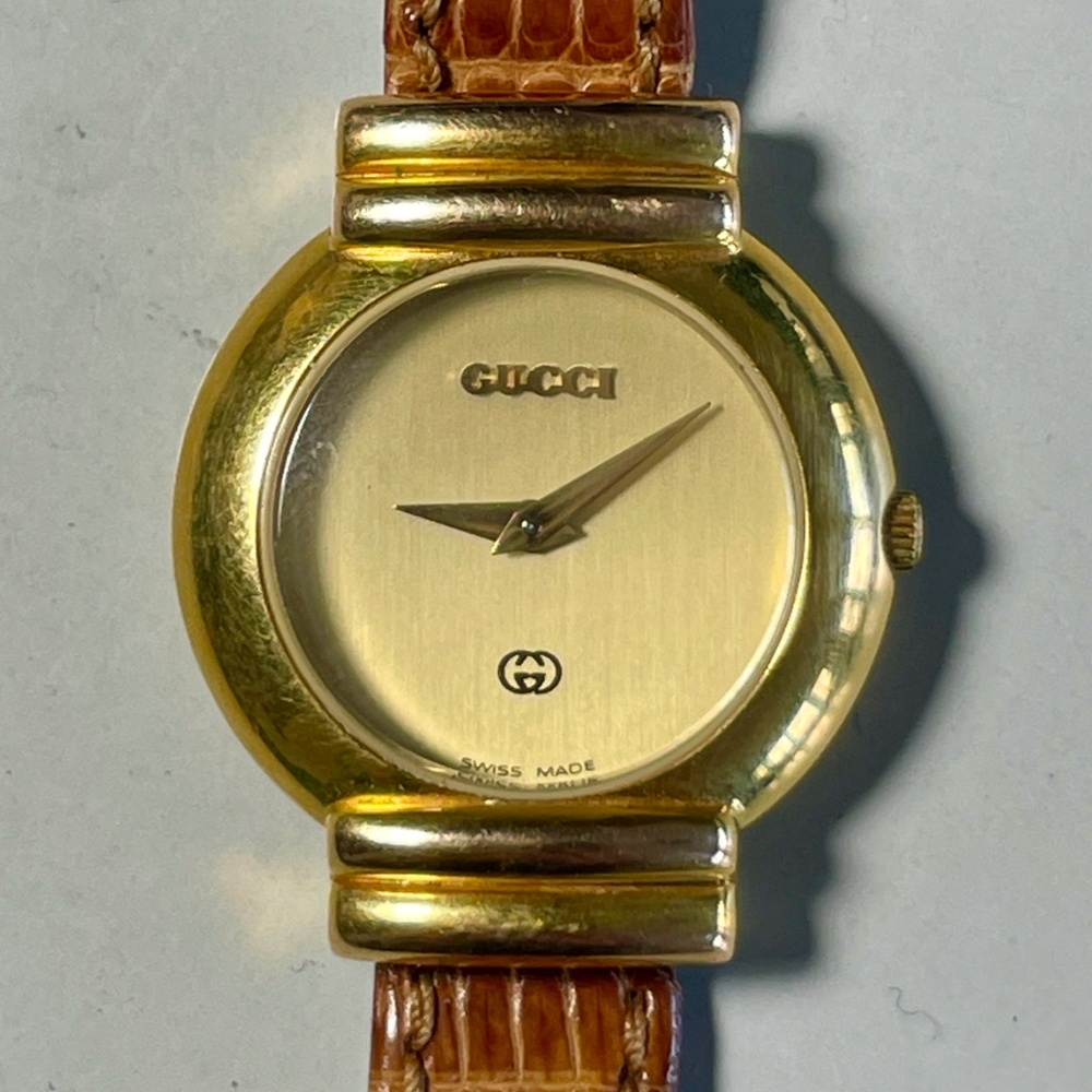 Vintage Gucci women’s watch- mother of pearl and gold